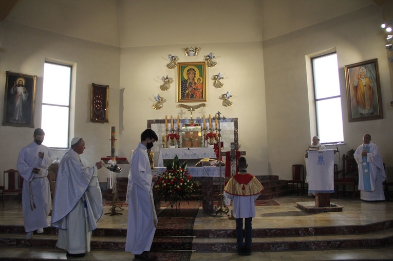 Łękawka. Poświęcenie kapliczki Matki Bożej Królowej Pokoju