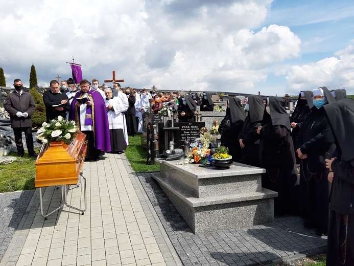 Grywałd. Pogrzeb śp. s. Damazji - dobrej jak chleb