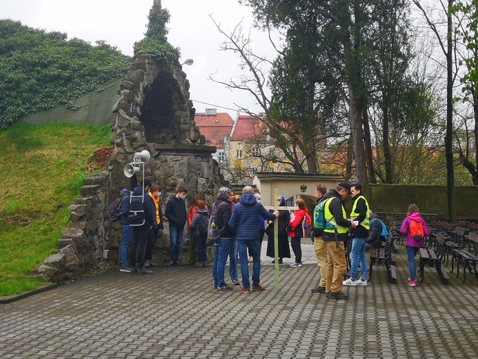 Pielgrzymka z wrocławskiej Leśnicy do Lutyni