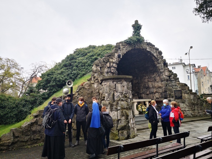 Pielgrzymka z wrocławskiej Leśnicy do Lutyni