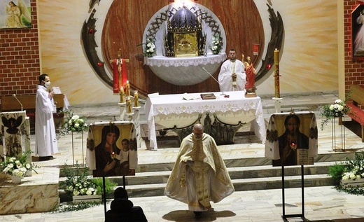 Greckokatolicka liturgia Wigilii Paschalnej w Bielsku-Białej-Leszczynach