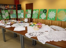 Wystawa róbótek ręcznych w Polanowie