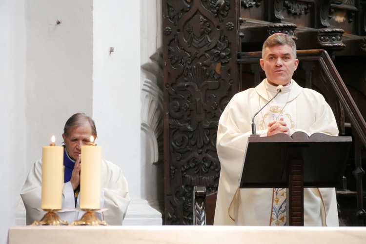 Eucharystia za śp. abp. Gocłowskiego