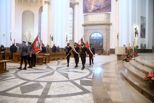 Katowice. Msza św. w intencji ojczyzny
