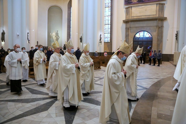 Katowice. Msza św. w intencji ojczyzny