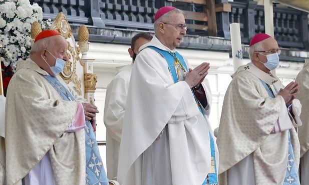 "Naśladujmy przykład służby, jaki nam pozostawiła Maryja"