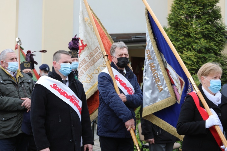 Uroczystość 40. rocznicy 3-majowej Mszy św. "Solidarności" w Andrychowie - 2021