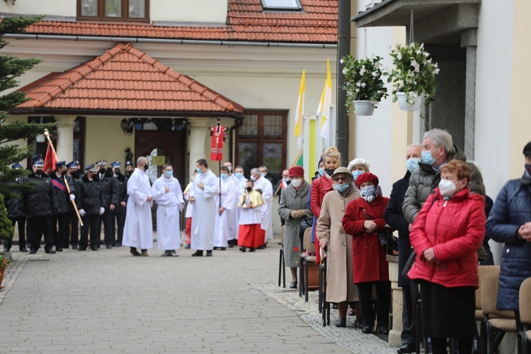 Uroczystość 40. rocznicy 3-majowej Mszy św. "Solidarności" w Andrychowie - 2021