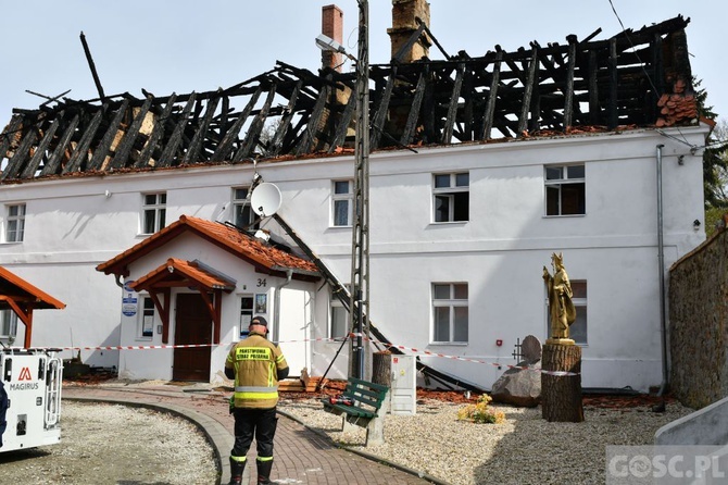 Pożar plebanii w Jakubowie już ugaszony