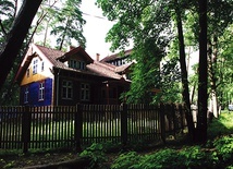 Już sam budynek, w którym mieści się placówka, jest wyjątkowym eksponatem.