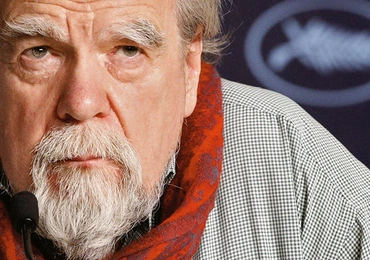 Michael Lonsdale wystąpił w roli brata Luca w filmie „Ludzie Boga”, który zdobył grand prix festiwalu filmowego w Cannes w 2010 r.