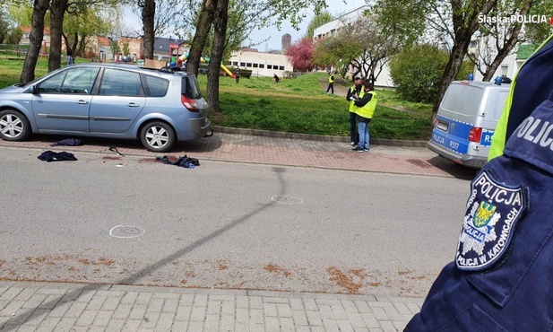 Zabójstwo policjanta w Raciborzu. Prokuratura stawia trzy zarzuty napastnikowi
