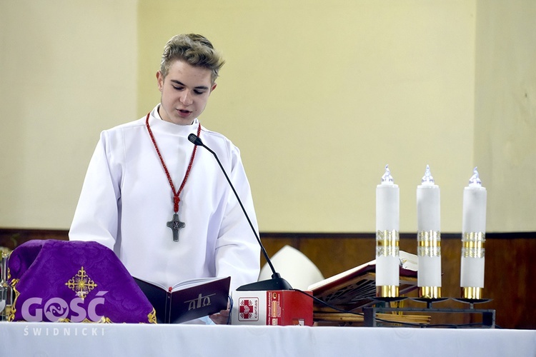 Pogrzeb Janusza Psiuka, wieloletniego zakrystianina świdnickiej katedry