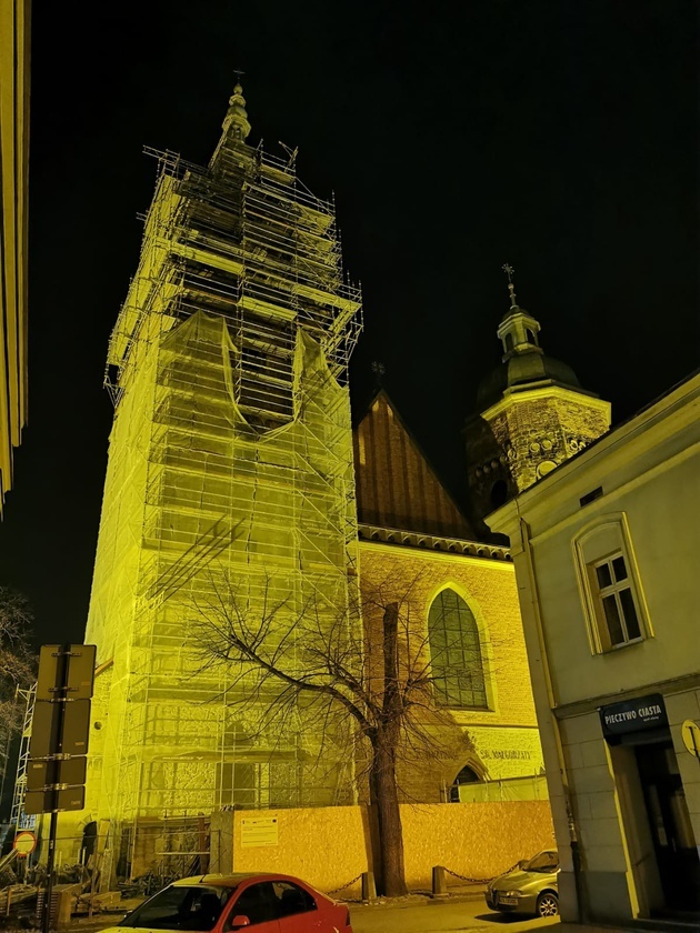 Sądecka bazylika pięknieje z dnia na dzień