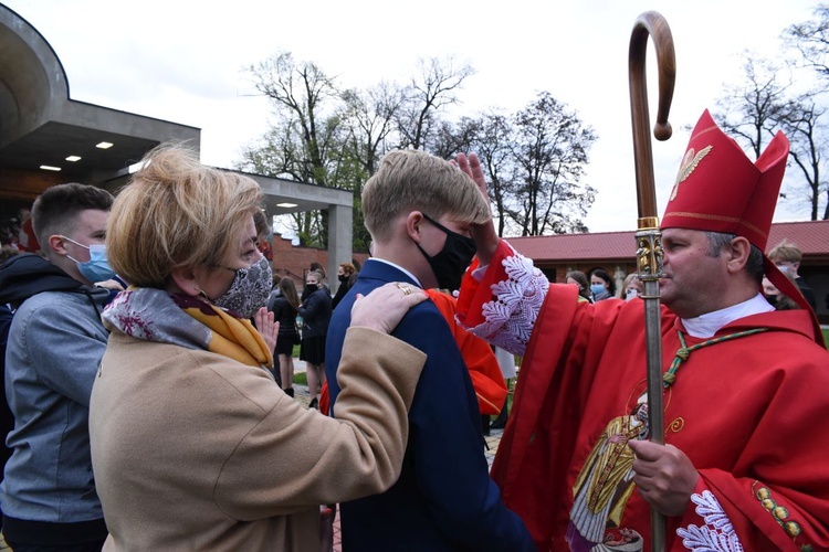 Bierzmowanie w Szczepanowie