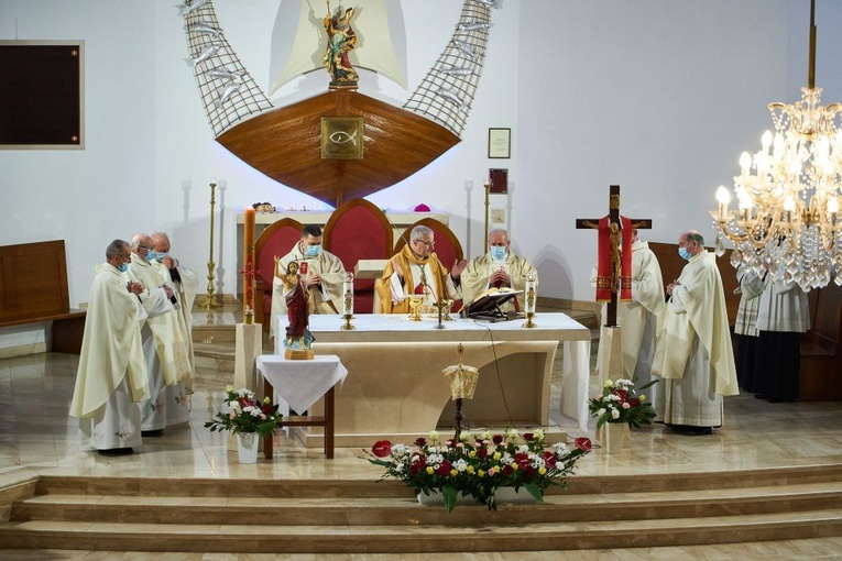 Wizytacja u św. Wojciecha w Wałbrzychu. Uroczystości z dwoma męczennikami