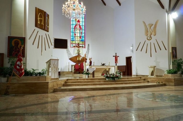 Wizytacja u św. Wojciecha w Wałbrzychu. Uroczystości z dwoma męczennikami