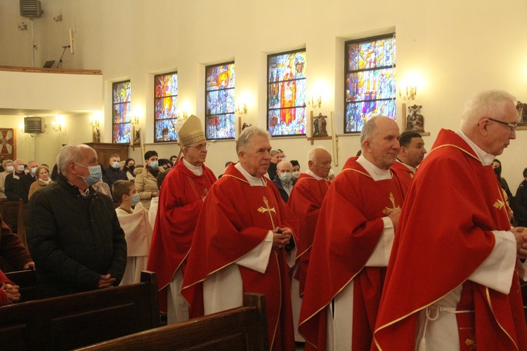 Uroczystościom odpustowym przewodniczył bp Mieczysław Cisło