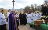 Ostatnie pożegnanie ks. prof. Józefa Kiedosa w Jaworzu - Msza św. pogrzebowa