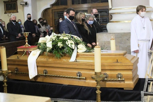 Ostatnie pożegnanie ks. prof. Józefa Kiedosa w Jaworzu - Msza św. pogrzebowa