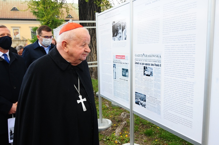 Otwarcie wystawy "Biały Marsz"