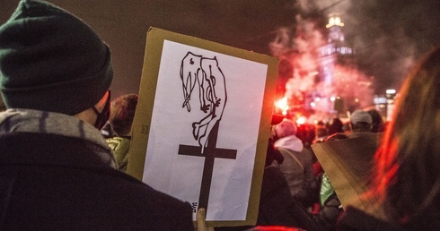 Zjednoczenie Chrześcijańskich Rodzin protestuje przeciwko nagrodzie dla Strajku Kobiet