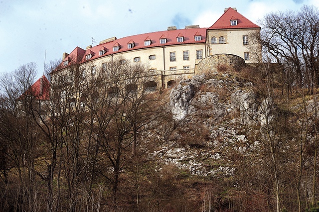 Przegorzalski „Schloss Wartenberg” wybudowano w stylu zamków nad Renem.