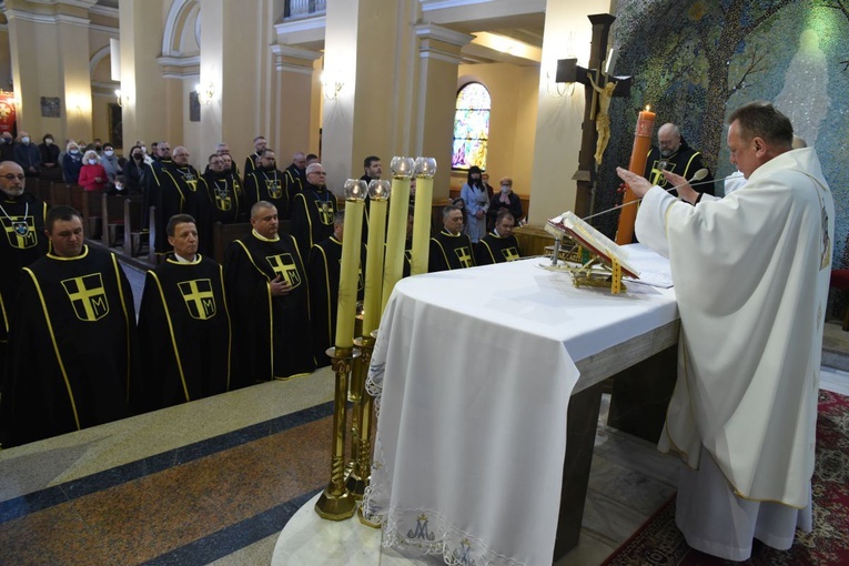 Chorągiew pw. Wniebowzięcia NMP Królowej Krynickich Zdrojów