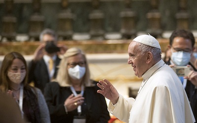 Modlitewny maraton o ustanie pandemii zapowiedział papież Franciszek.