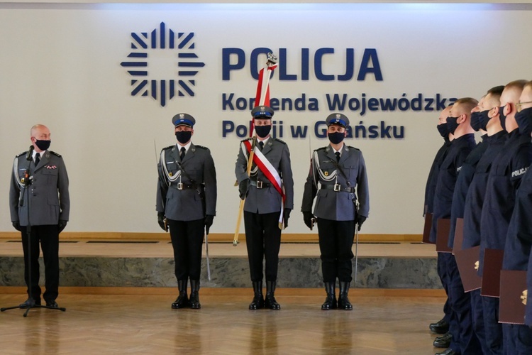 Nowi policjanci w pomorskiej policji