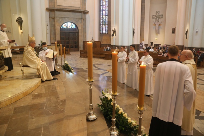 Katowice. Święcenia prezbiteratu (1)