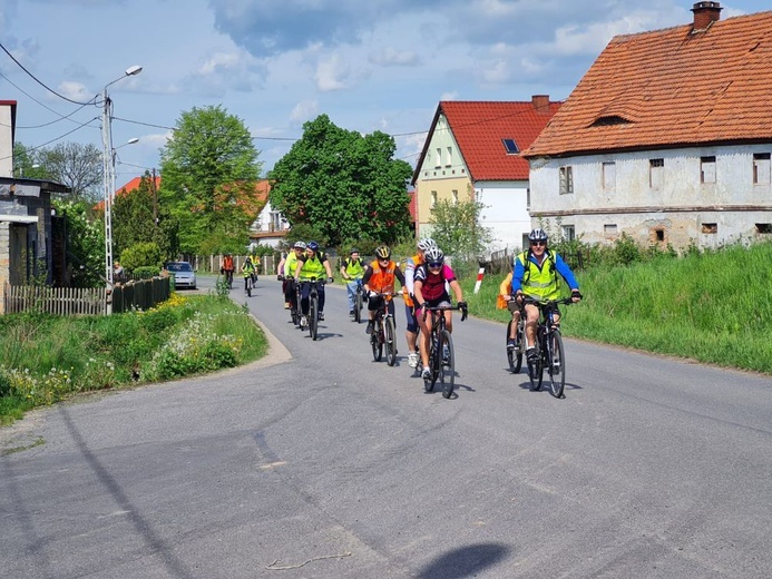 Pielgrzymka rowerowa do Sulistrowiczek