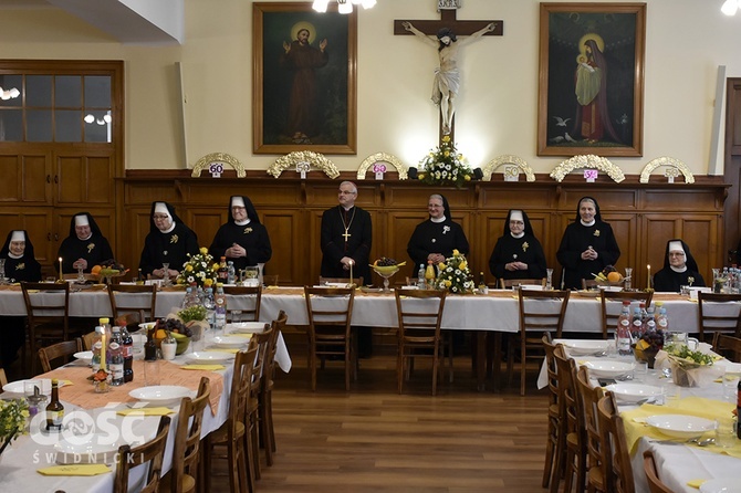 60-lecie profesji siedmiu franciszkanek i jeden złoty jubileusz