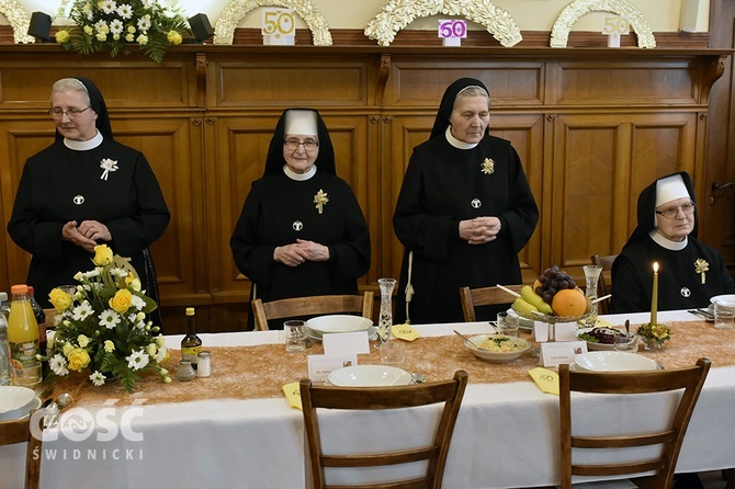 60-lecie profesji siedmiu franciszkanek i jeden złoty jubileusz