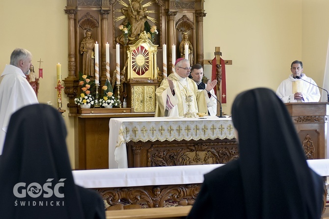 60-lecie profesji siedmiu franciszkanek i jeden złoty jubileusz