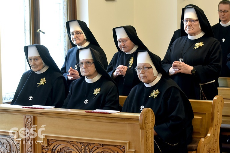 60-lecie profesji siedmiu franciszkanek i jeden złoty jubileusz