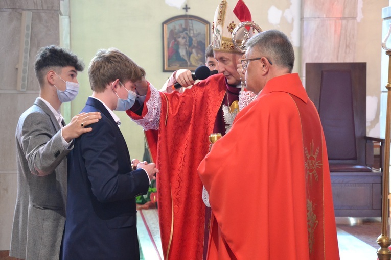 Bierzmowanie w brzeskim sanktuarium św. Jakuba