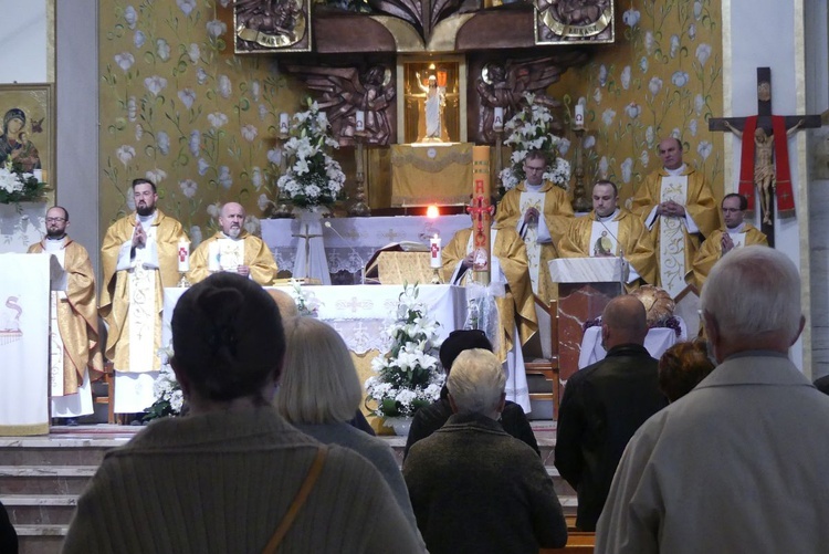 Diecezjalna pielgrzymka Domowego Kościoła do św. Józefa na Złotych Łanach