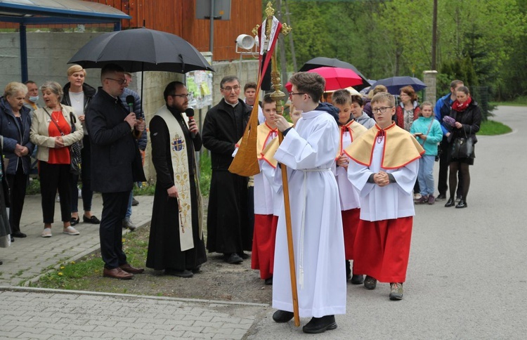 101. urodziny św. Jana Pawła II przy starej kuźni w Rzykach