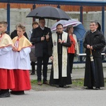 101. urodziny św. Jana Pawła II przy starej kuźni w Rzykach