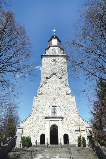 Ujsolski kościół parafialny.