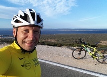 Siemianowice Śląskie. W charytatywny rajd rowerowy do Lizbony wyrusza policjant Tomasz Dzierga 