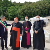 Kard. Dziwisz na Monte Cassino