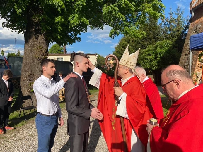 Bierzmowanie w Wawrowie