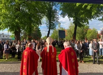 Bierzmowanie w Wawrowie