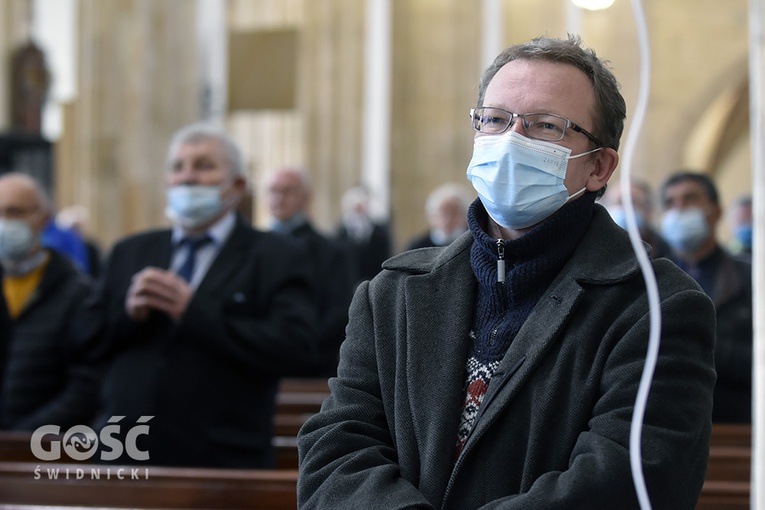 Panowie dziękowali w czasie Mszy św. za dar Eucharystii.