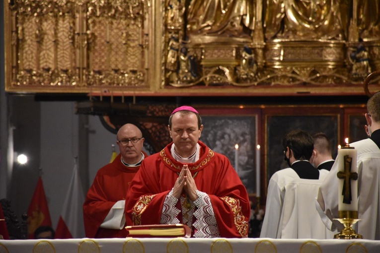 Nocna Msza św. na Zesłanie Ducha Świętego 2021