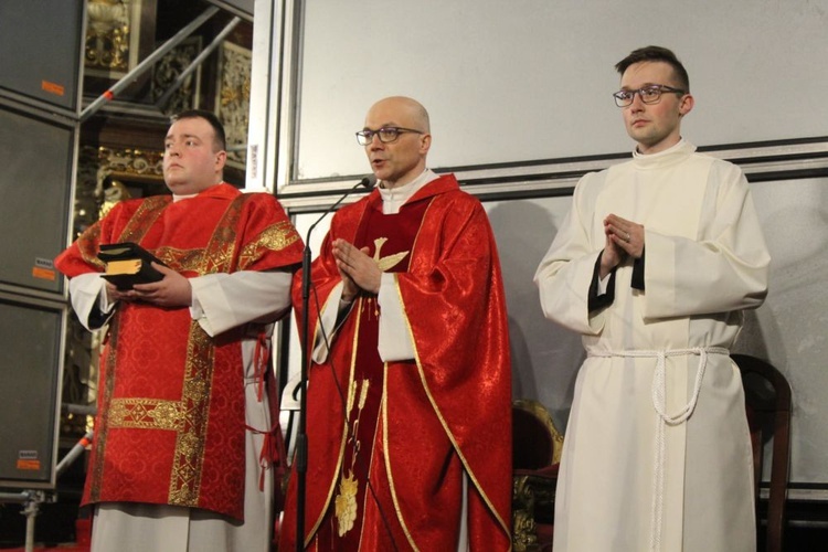 Wigilia Zesłania Ducha św. w Pieszycach, Dzierżoniowie i w Świdnicy