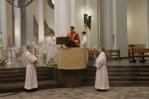 Katowice. Jubileusze małżeńskie w katedrze