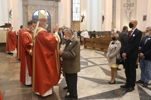 Katowice. Jubileusze małżeńskie w katedrze